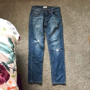 Aeropostale ripped blue jean Kylie boyfriend style